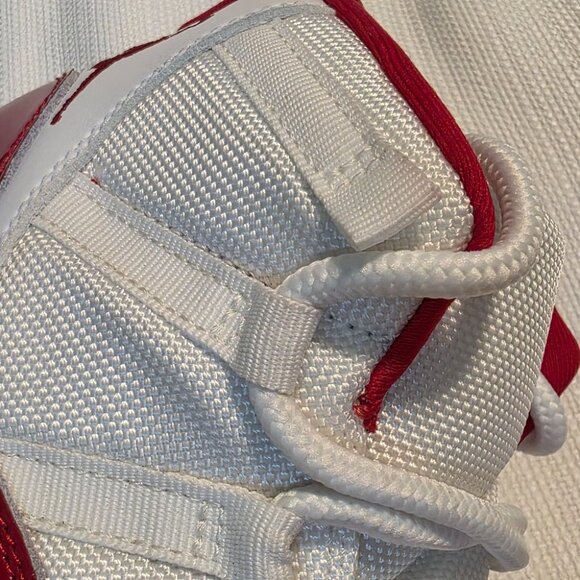 Nike Air Jordan 11 Retro "Cherry" Varsity Red White Men’s Size 9.5 CT8012-116 - Picture 7 of 16